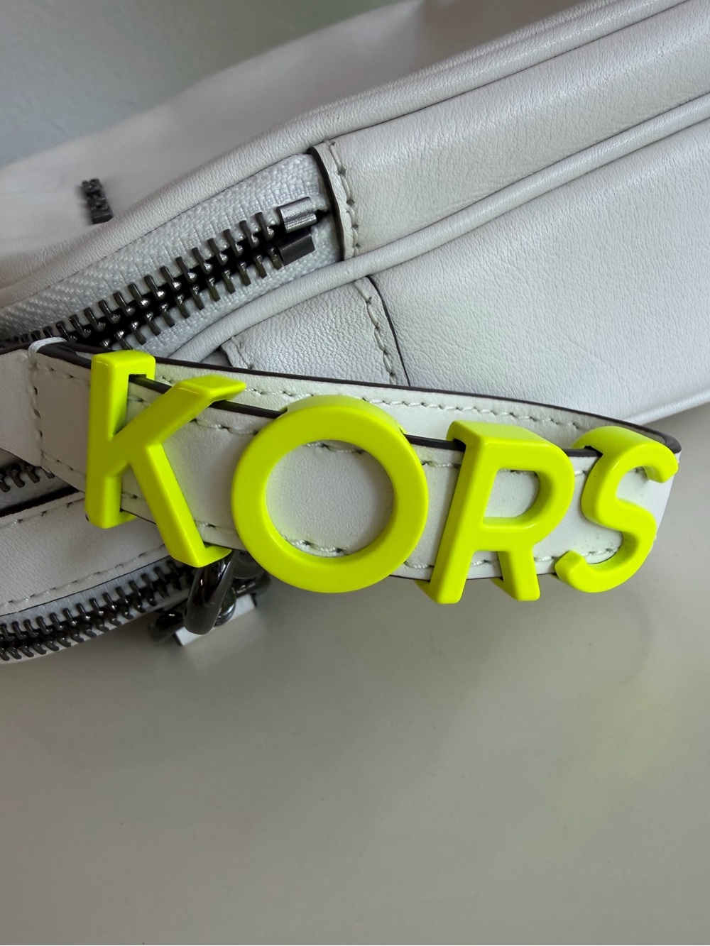 Michael Kors Double Zip Camera Crossbody Bag White & Yellow - Picture 7 of 11